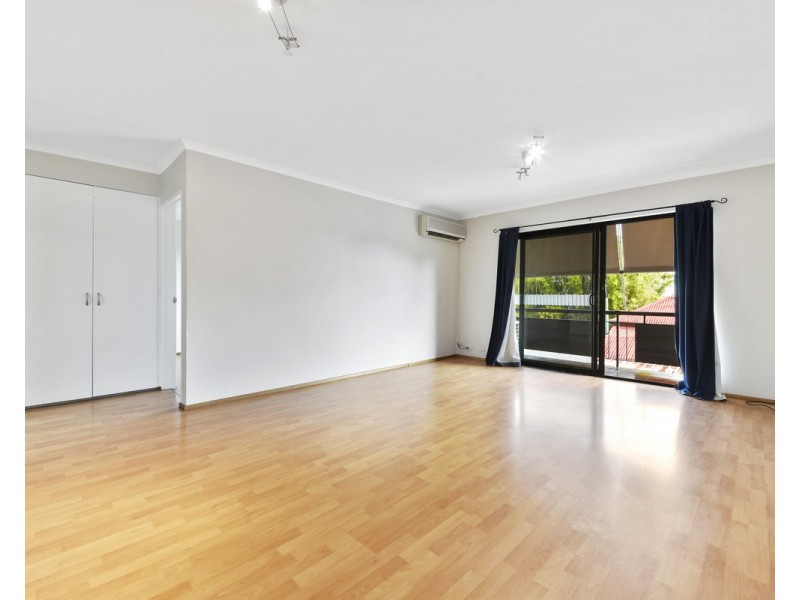 2/8 Lisson Grove, Wooloowin QLD 4030