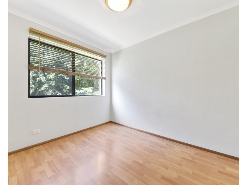 2/8 Lisson Grove, Wooloowin QLD 4030