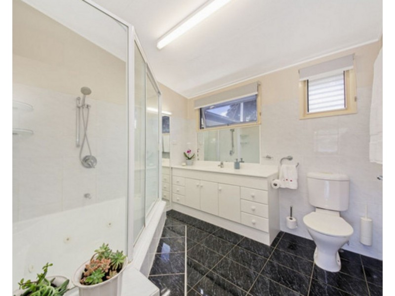 8 Coolah Street, Aspley QLD 4034