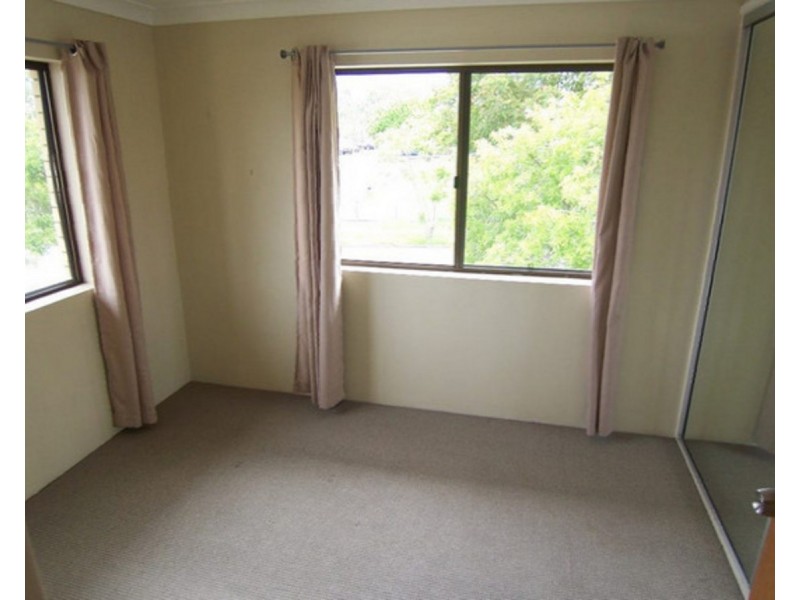 4/87 Farnell Street, Chermside QLD 4032