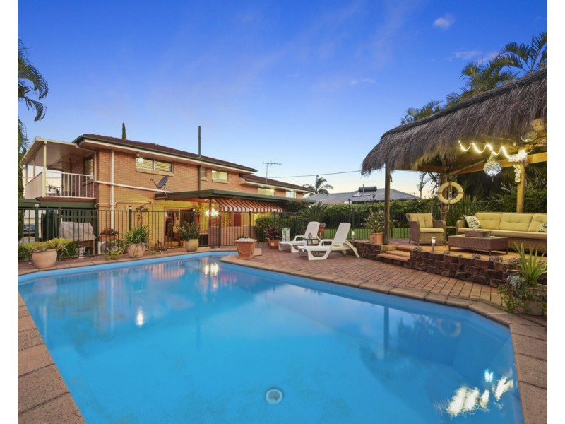 22 Valiant Street, Chermside West QLD 4032