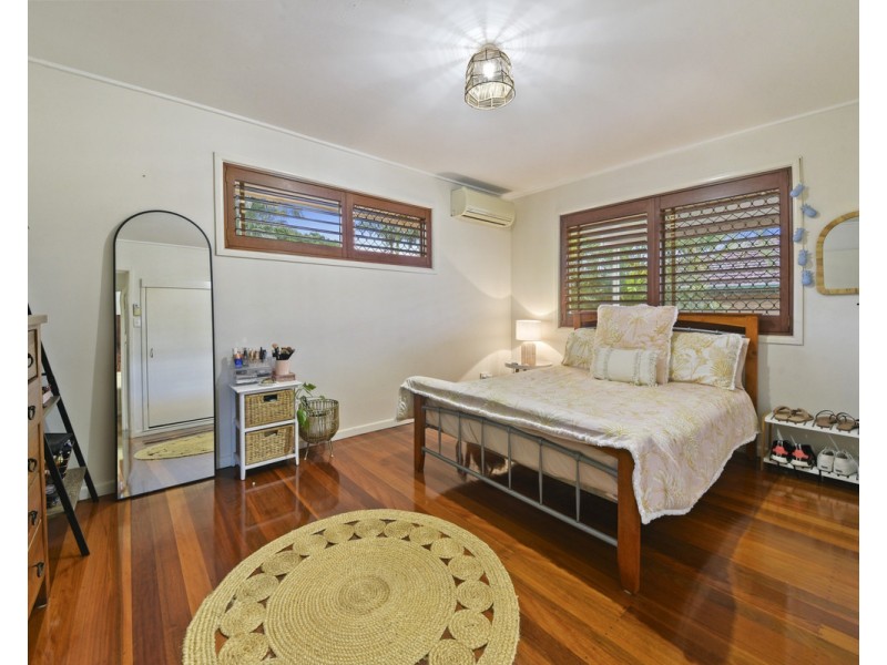 22 Valiant Street, Chermside West QLD 4032