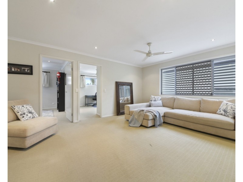 105 Glenholm Street, Mitchelton QLD 4053