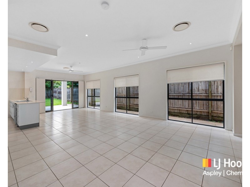 123 White Street, Wavell Heights QLD 4012