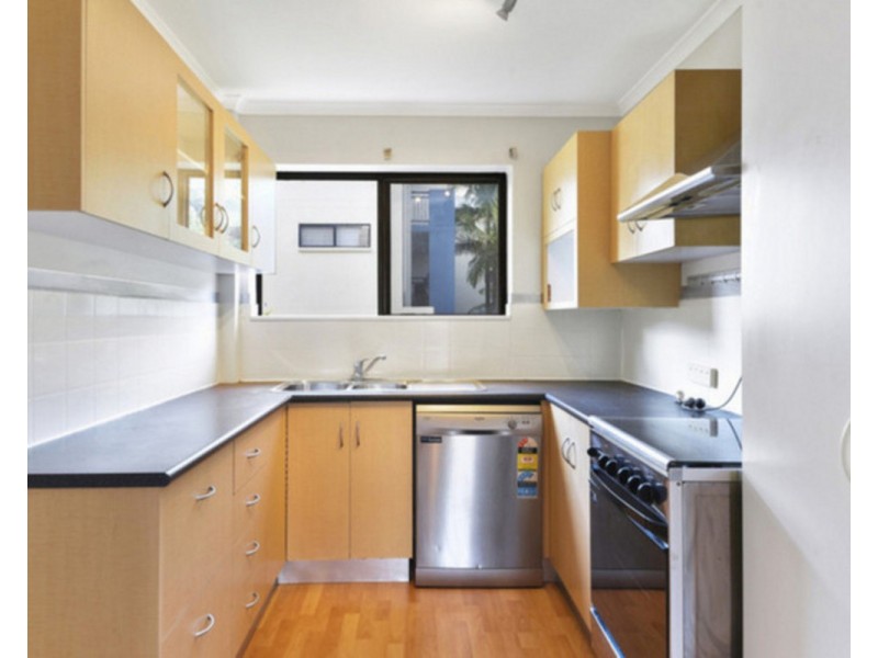 2/8 Lisson Grove, Wooloowin QLD 4030