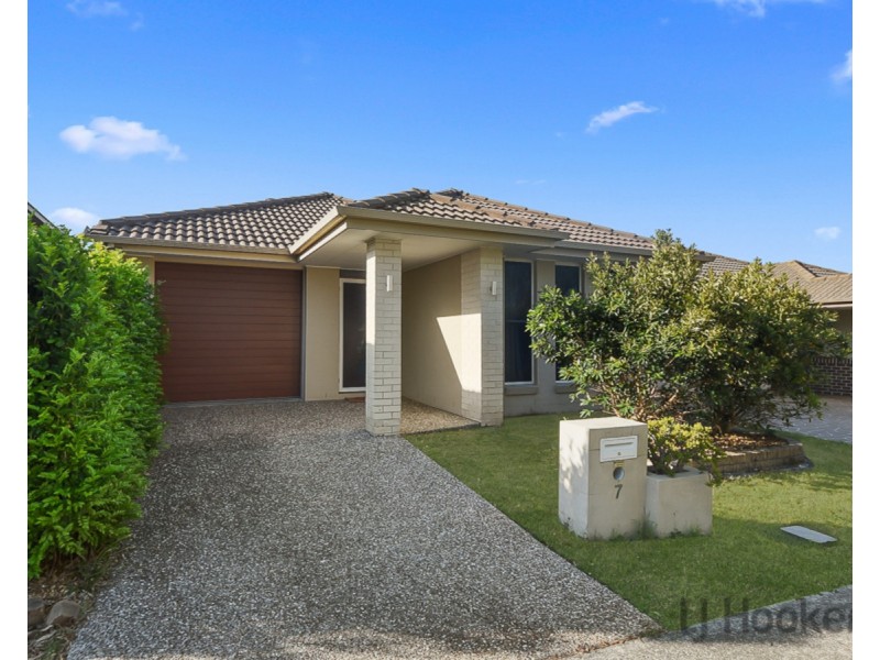 7 Noosa Street, Fitzgibbon QLD 4018