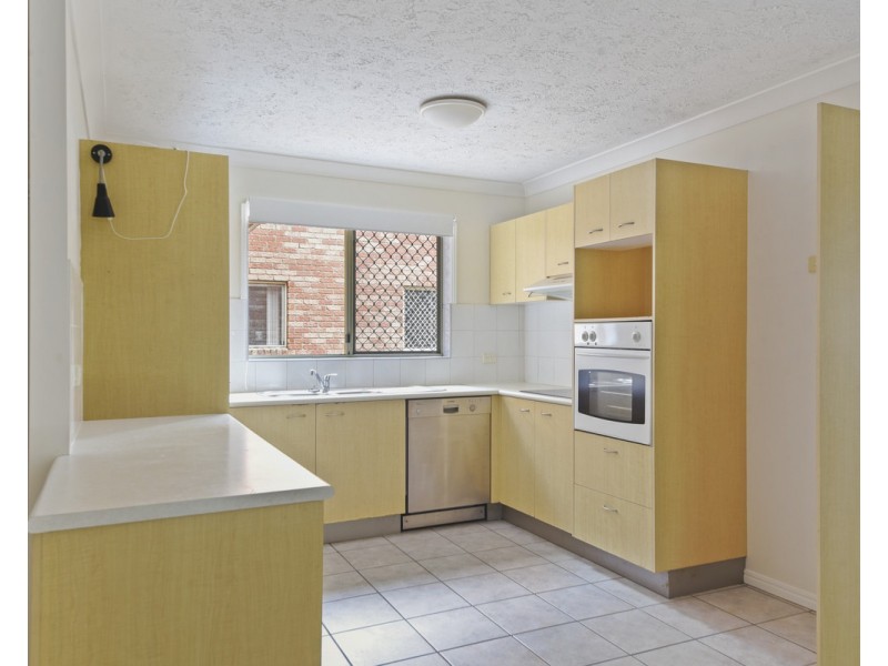 2/115 Meemar Street, Chermside QLD 4032