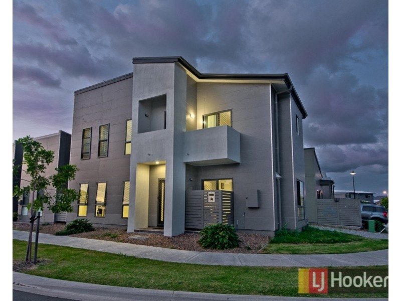 22 Blue Mountains Crescent, Fitzgibbon QLD 4018