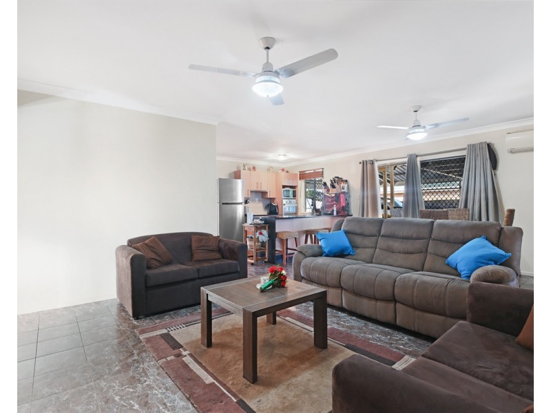 9 Deanne Court, Caboolture South QLD 4510