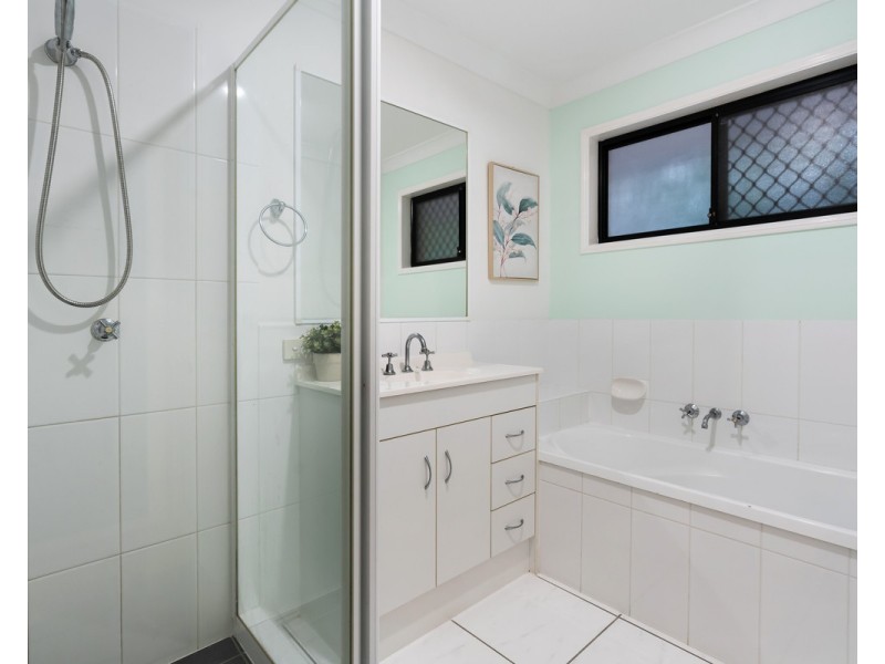 7 Summerhill Drive, Morayfield QLD 4506