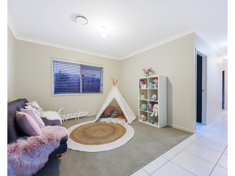 21 Azahar Street, Carseldine QLD 4034