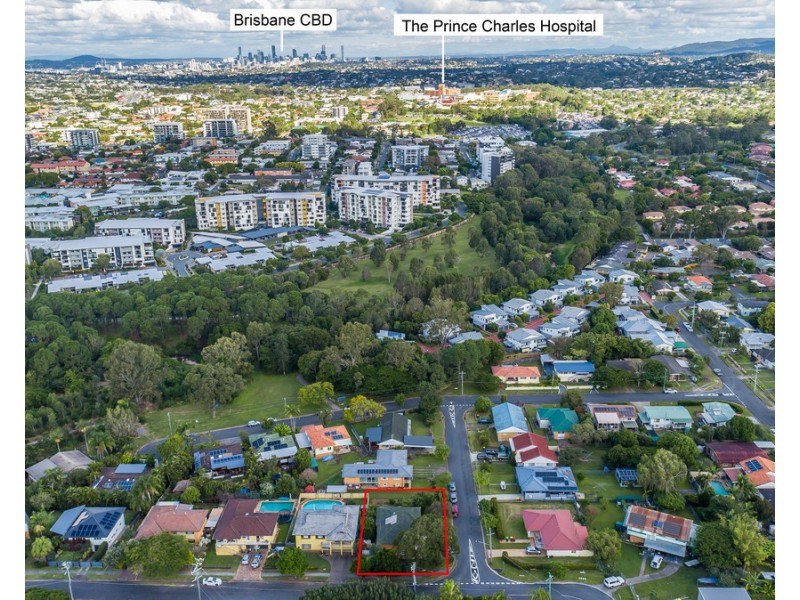 9 Galena Street, Chermside QLD 4032