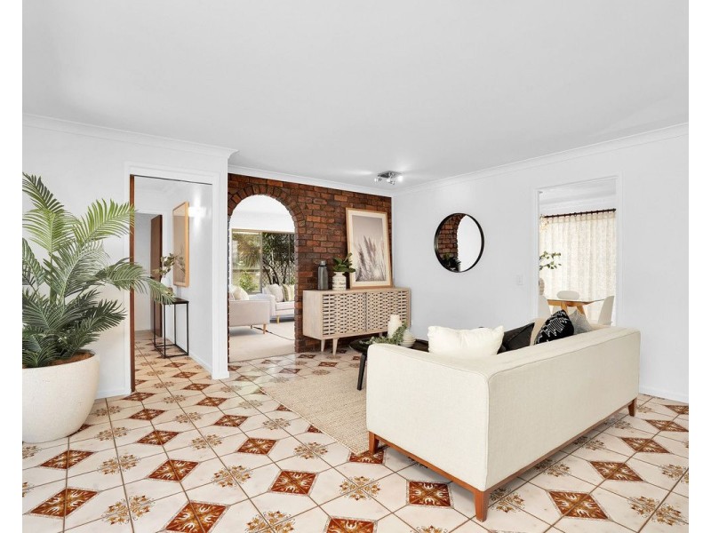 12 Nyora Street, Everton Hills QLD 4053