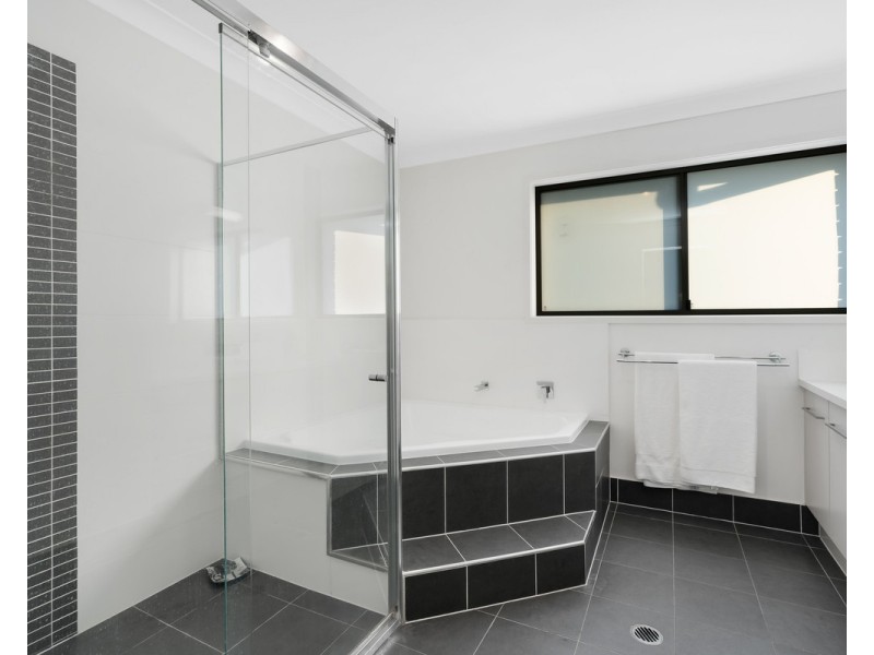 4 Billing Street, Chermside West QLD 4032