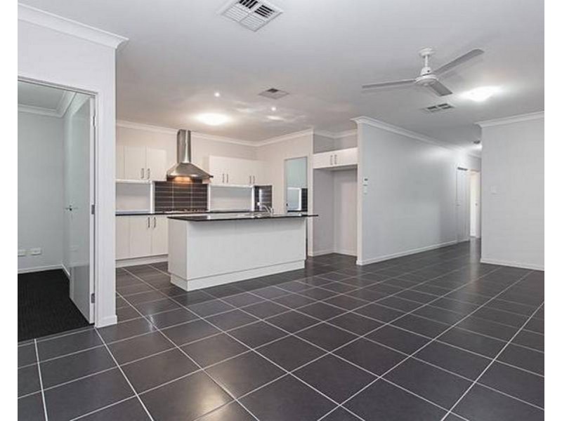 8 Walter Street, Virginia QLD 4014