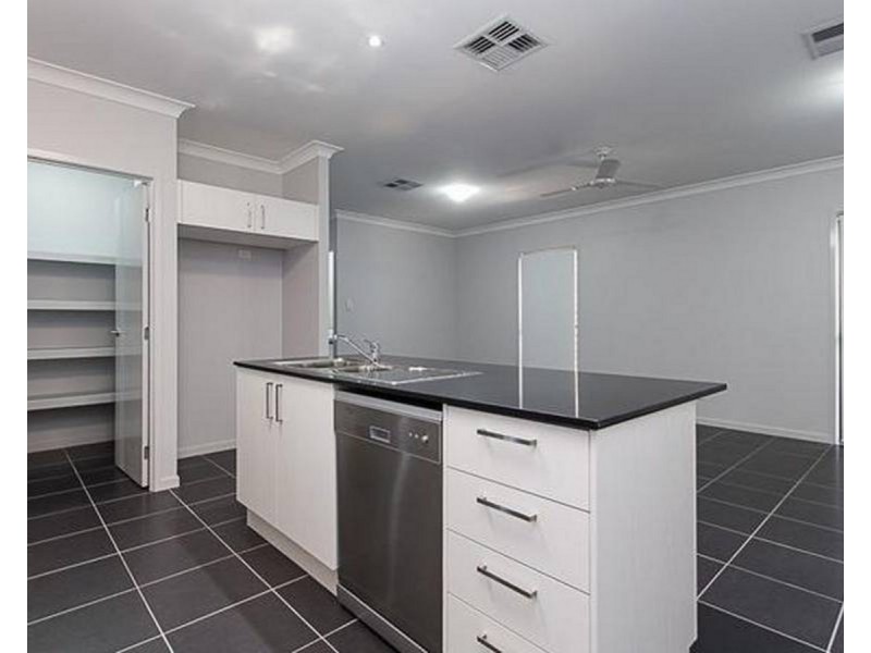 8 Walter Street, Virginia QLD 4014