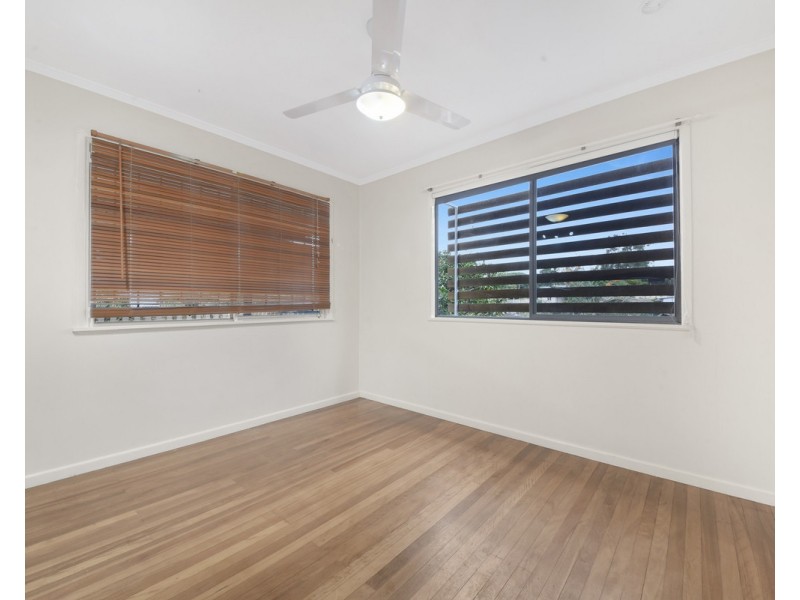 239 Patricks Road, Ferny Hills QLD 4055