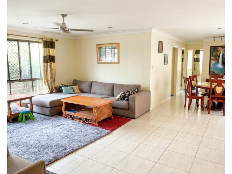 9 Windjana Crescent, Fitzgibbon QLD 4018