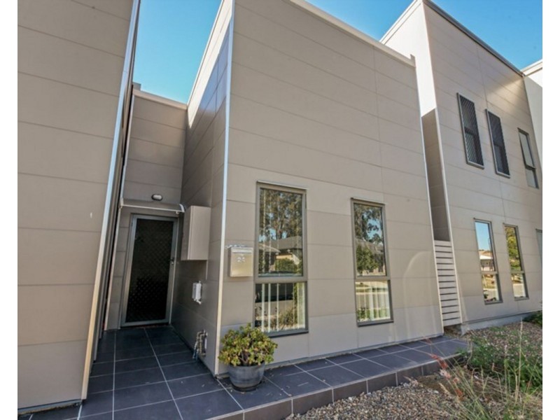 24 Blue Mountains Crescent, Fitzgibbon QLD 4018