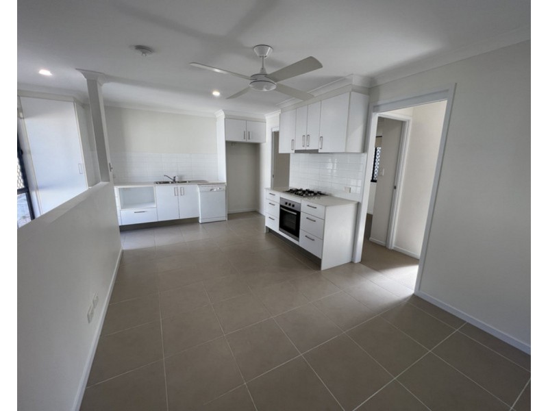 2/19 Creekside Court, Everton Hills QLD 4053