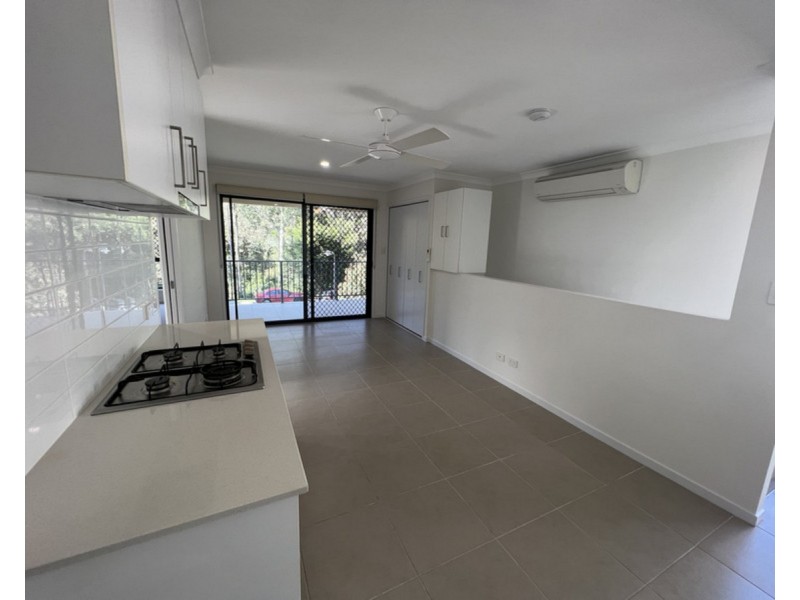 2/19 Creekside Court, Everton Hills QLD 4053