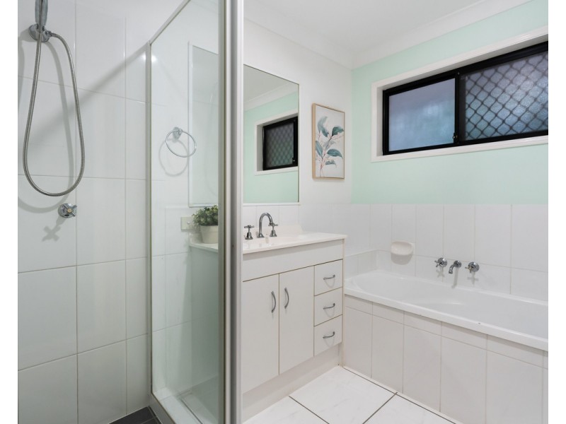 7 Summerhill Drive, Morayfield QLD 4506