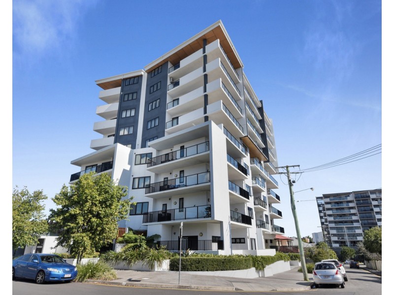 401/27 Kingsmill Street, Chermside QLD 4032
