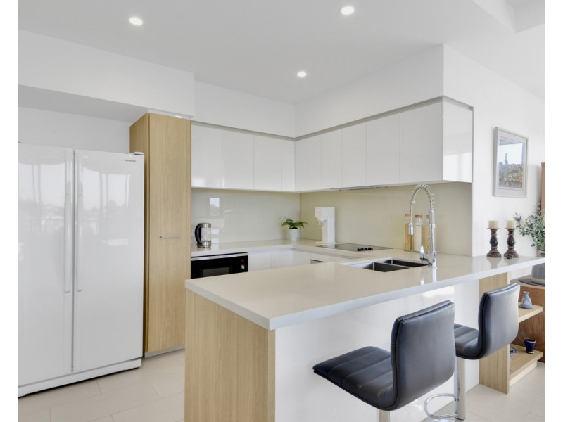 401/27 Kingsmill Street, Chermside QLD 4032