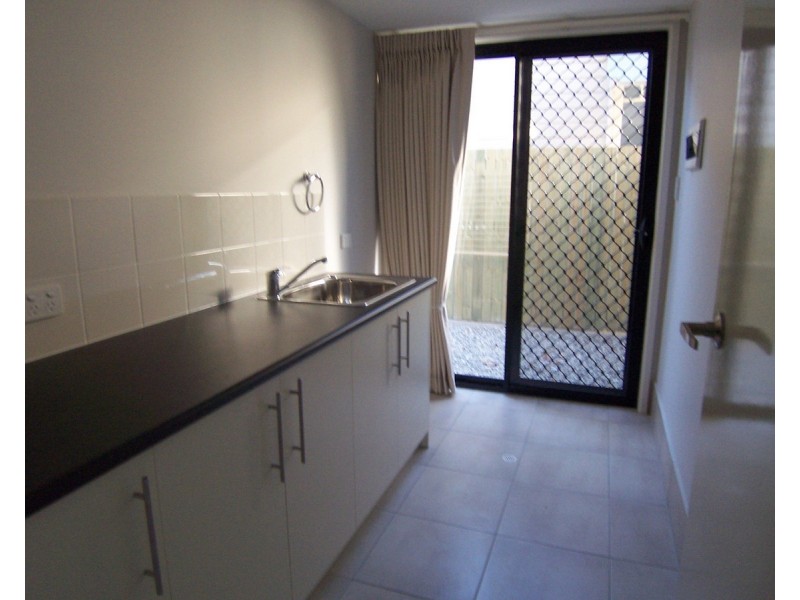 2/203 Gympie Street, Northgate QLD 4013