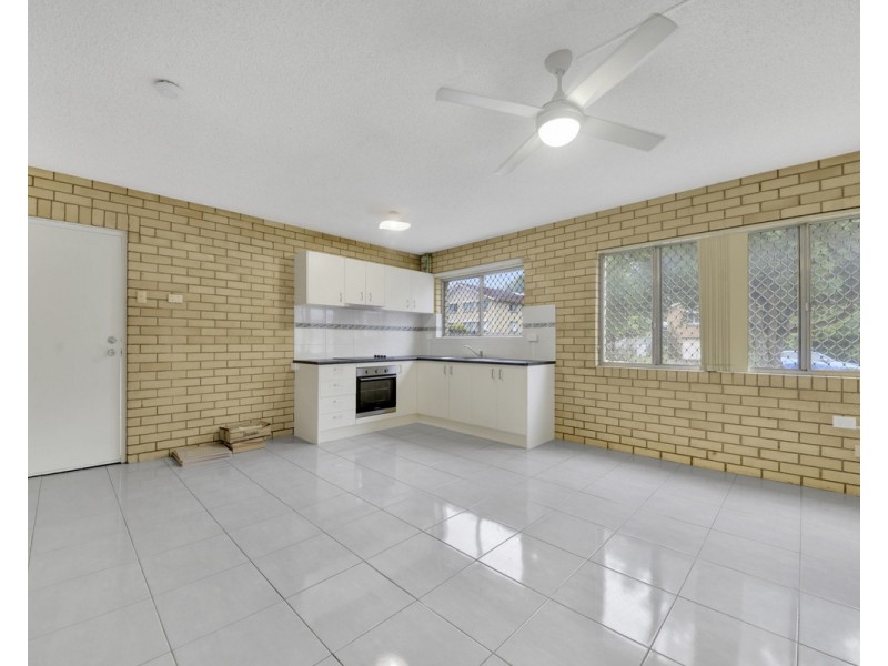 1/26 Hall Street, Chermside QLD 4032