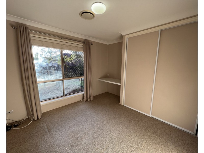 10 Janna Court, Eatons Hill QLD 4037