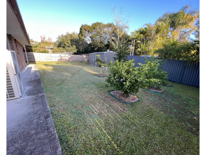 10 Janna Court, Eatons Hill QLD 4037