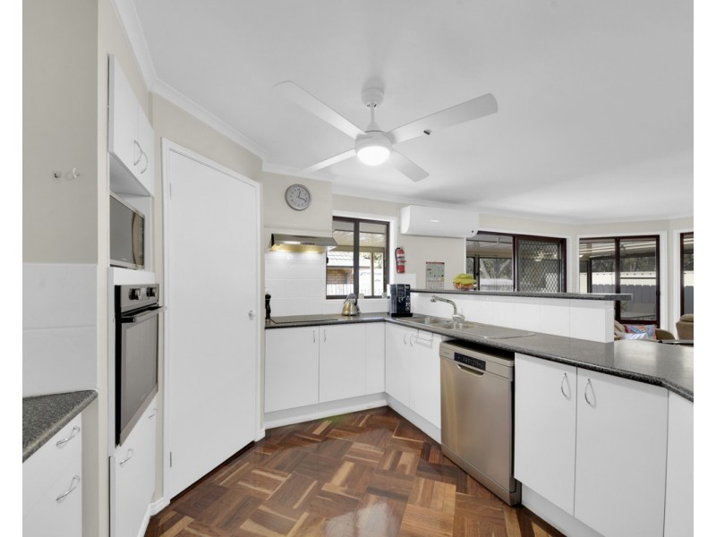 77 Lilly Pilly Crescent, Fitzgibbon QLD 4018