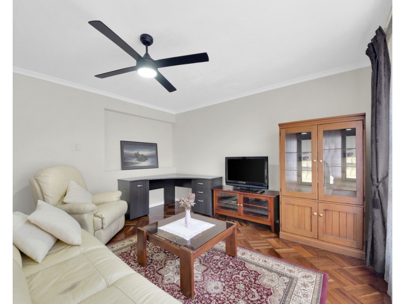 77 Lilly Pilly Crescent, Fitzgibbon QLD 4018