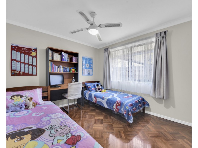 77 Lilly Pilly Crescent, Fitzgibbon QLD 4018