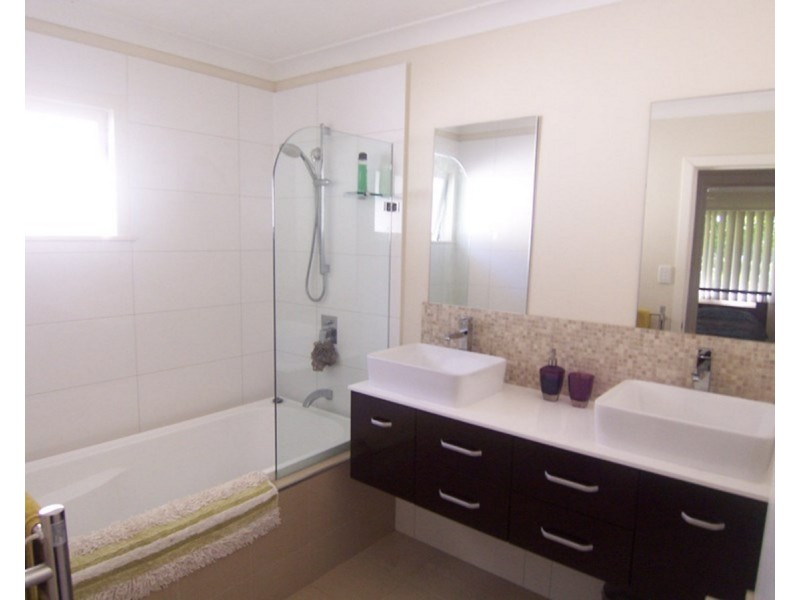 9 Bramcote Street, Chermside West QLD 4032