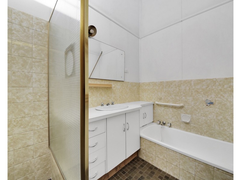 76 Roscommon Road, Boondall QLD 4034