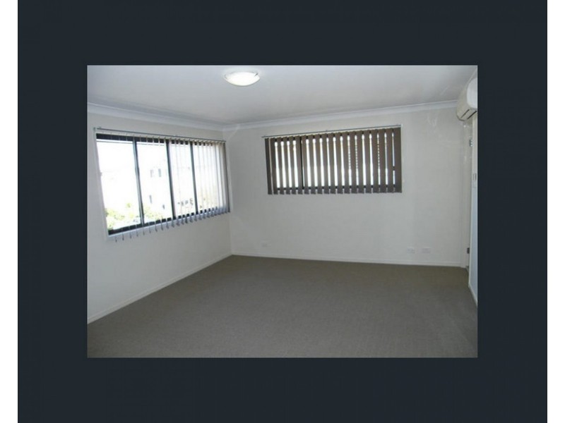 10 Somerset Drive, Carseldine QLD 4034