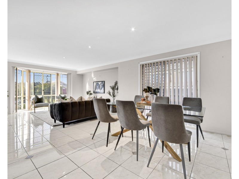 17 Wimbledon Circuit, Carseldine QLD 4034