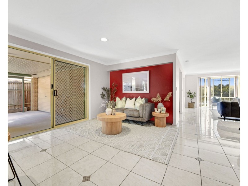 17 Wimbledon Circuit, Carseldine QLD 4034