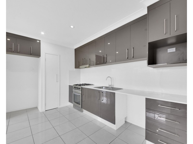 52 Hinchinbrook Avenue, Fitzgibbon QLD 4018