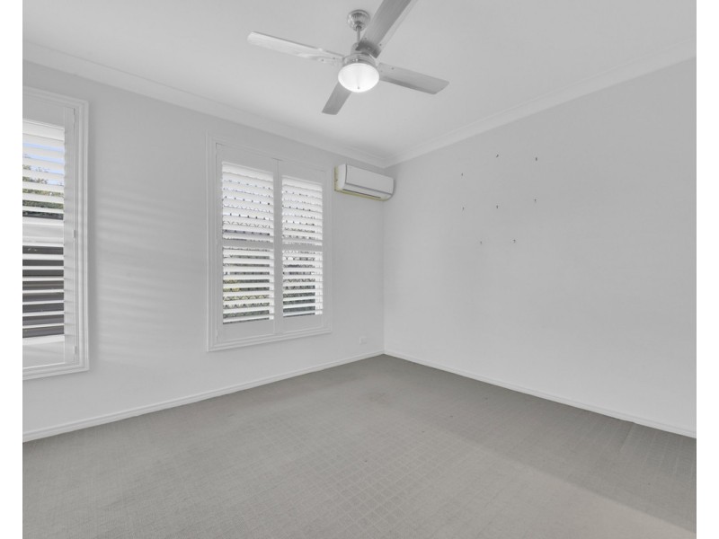 52 Hinchinbrook Avenue, Fitzgibbon QLD 4018