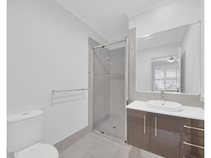 52 Hinchinbrook Avenue, Fitzgibbon QLD 4018