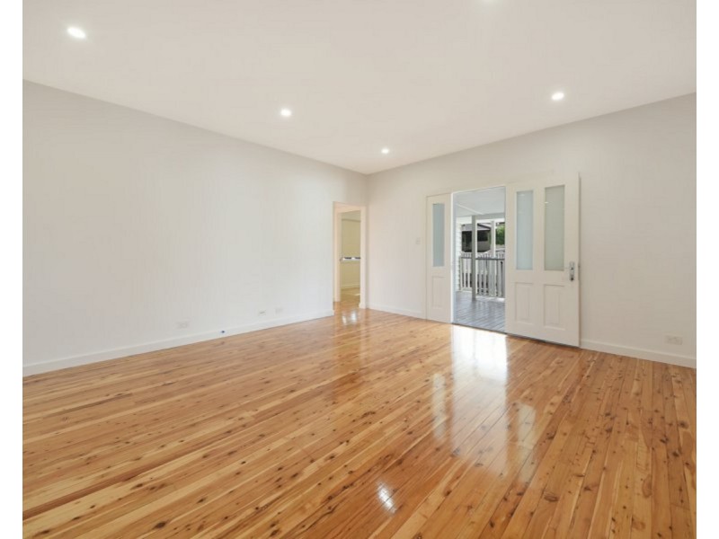 12 Tathra Street, Stafford QLD 4053