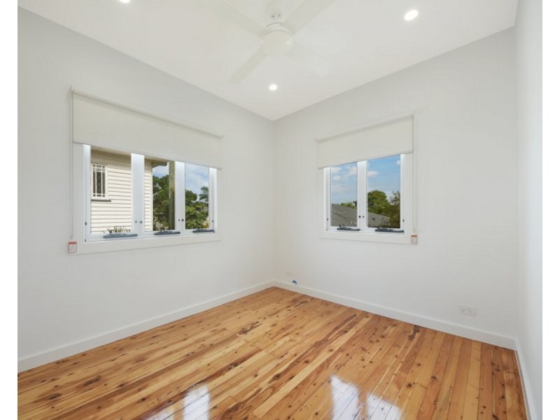 12 Tathra Street, Stafford QLD 4053