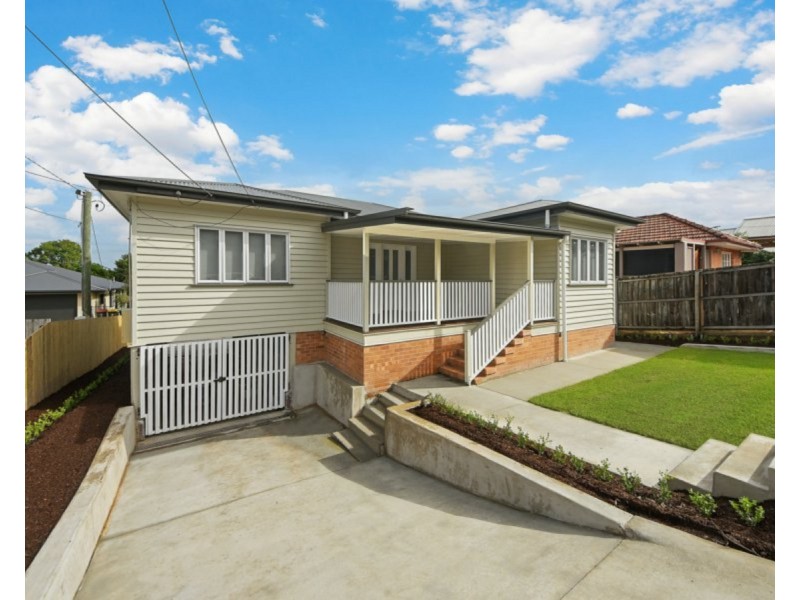 12 Tathra Street, Stafford QLD 4053