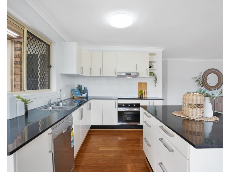 8 Acacia Close, Fitzgibbon QLD 4018