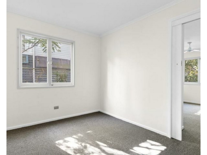 9 Maryland Street, Stafford Heights QLD 4053