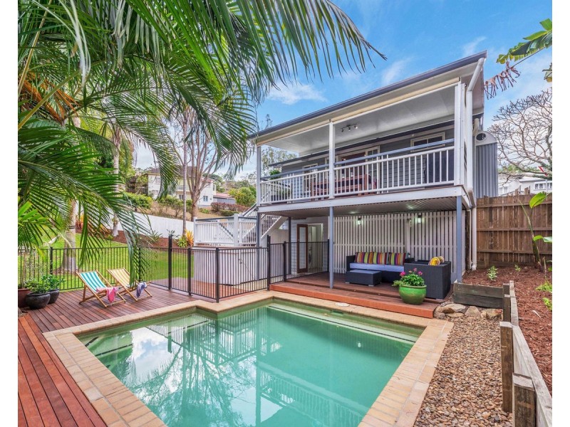 26 Soudan Street, Bardon QLD 4065