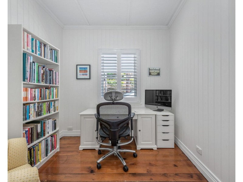 26 Soudan Street, Bardon QLD 4065